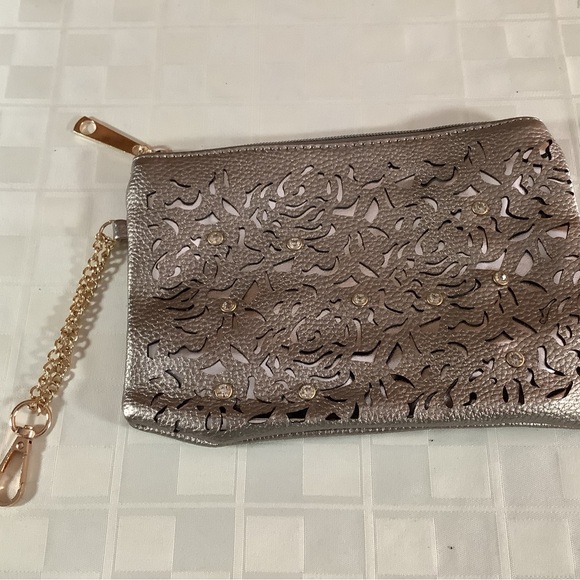 New gold 3 purse set - Picture 8 of 10